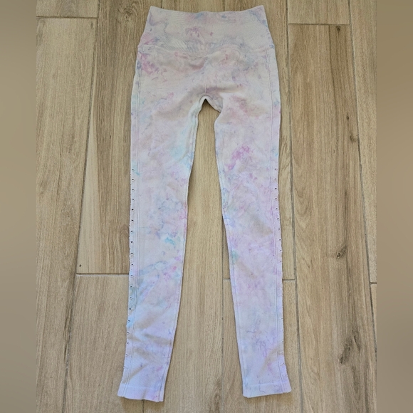 Spiritual Gangster Leggings, XS - Picture 2 of 9